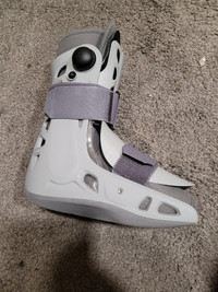 Ankle Walking Cast Boot /Aircast .SMALL size