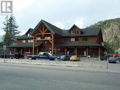 SHUSWAP SCOTCH CREEK OPPORTUNITY