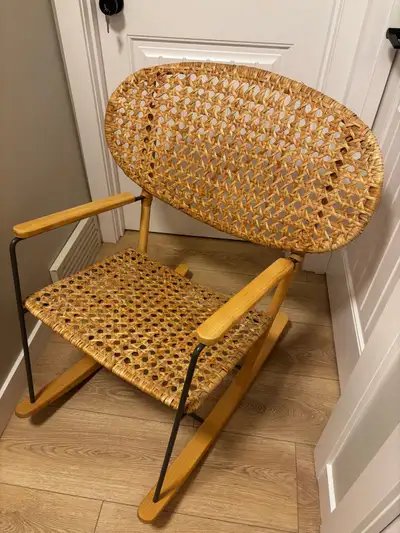 IKEA whicker rocking chair, like new. Has been predominantly used for display and not used.