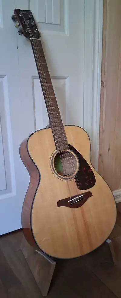Yamaha guitare acoustique FS800, View more