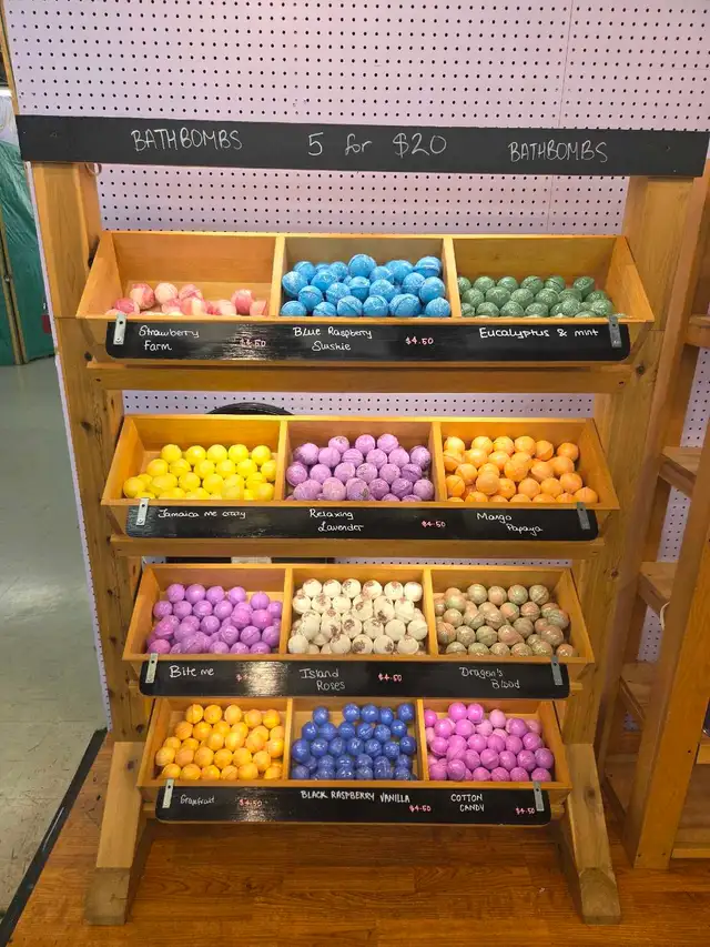 Wooden Retail Display Stand specially for Bath Bomb