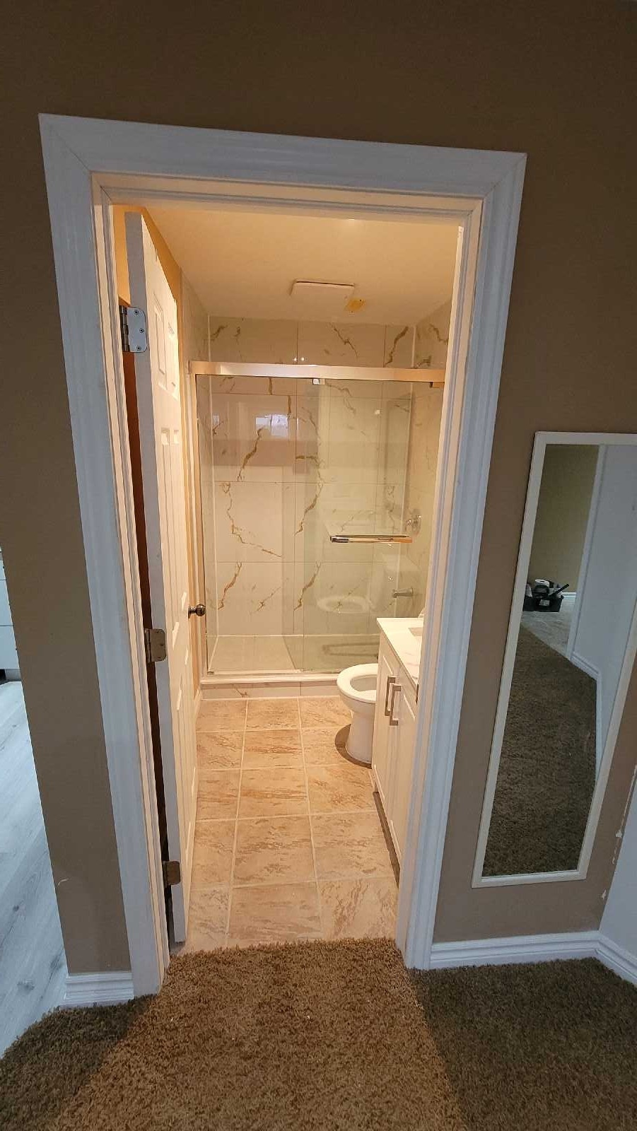 BASEMENT FOR RENT 4