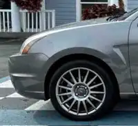 Looking  to buy.   1 / 2011 Ford Focus Ses 17inch 4 bolt rim