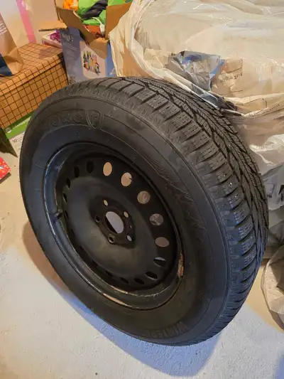 Set of 4 winter tires and rims I had for a Jeep Grand Cherokee. Used for only 2 winters. Recently pu...
