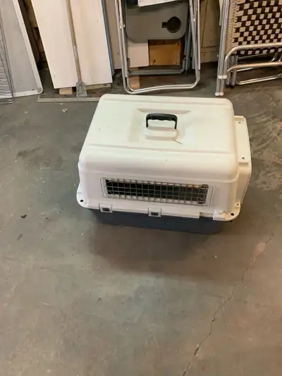 Pet carrier 24''x16;;