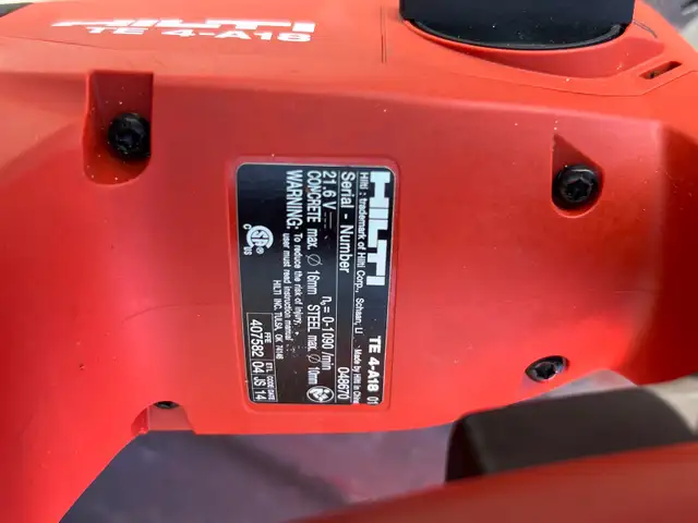 HILTI 22V TE 4-A18 CORDLESS HAMMER DRILL TOOL ONLY in Power Tools in City of Toronto - Image 4