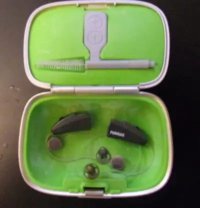 Phonak Audeo S Mini work perfectly, no issues, ideal starter set for moderate to severe hearing loss...