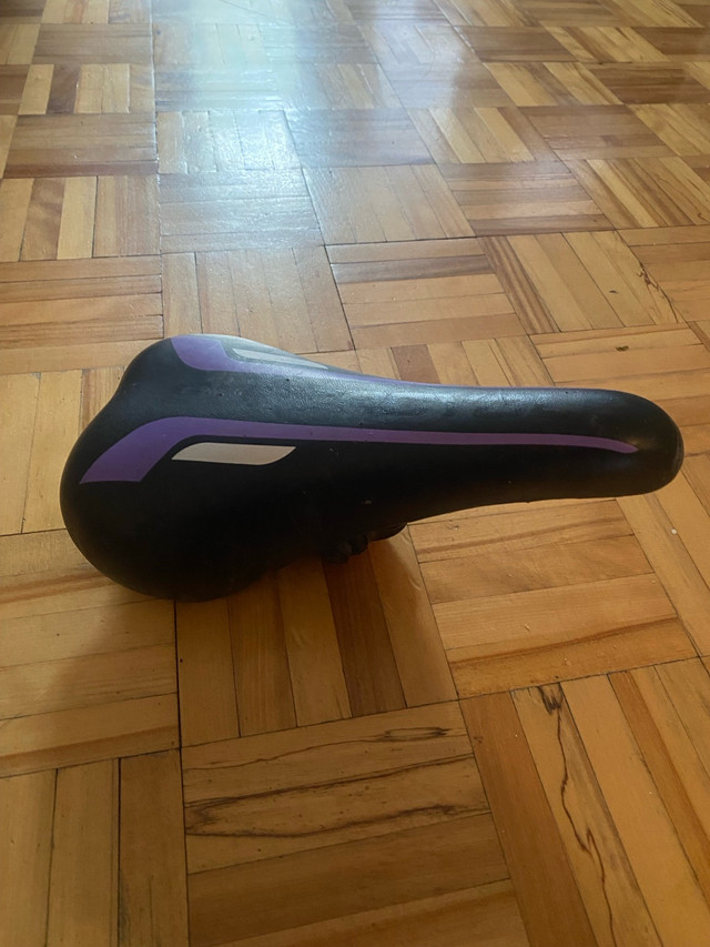 banc de vélo  dans Autre  à Ville de Montréal - Image 2