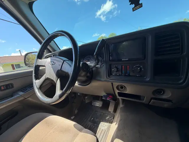 2005 Chevy Avalanche 5.3 4x4552033528872980485