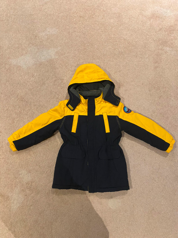 Selling winter jacket - Size 10-12T in Kids & Youth in St. Albert - Image 4