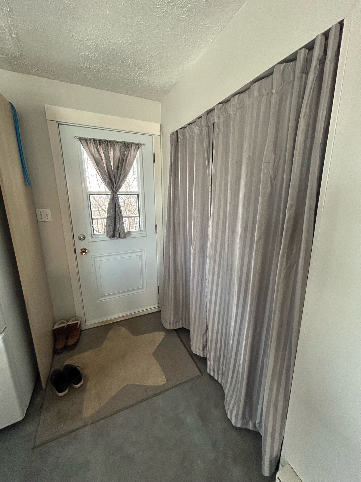 1556 Rue King E — photo 3