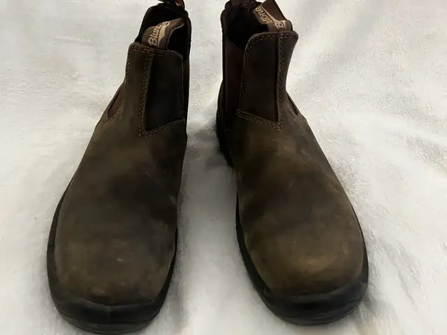 Blundstone work boots size 8 Au (size 9 Can) 2 pairs in Men's Shoes in Oshawa / Durham Region - Image 6