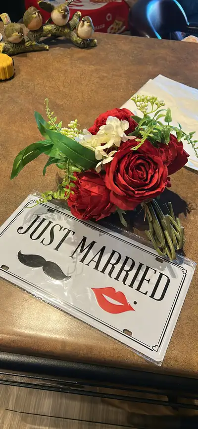 Artificial Bride’s Bouquet & Just Married License Plate, View more
