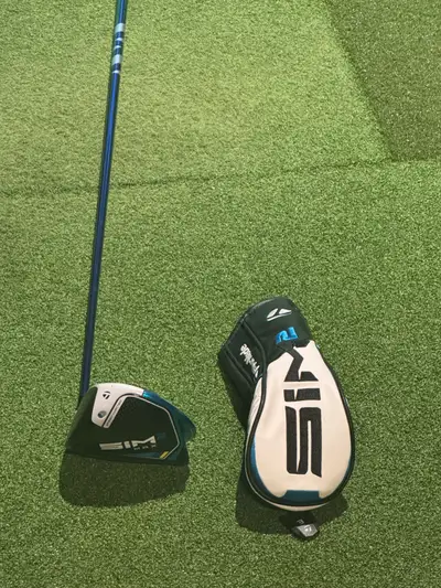 Taylormade Sim 2 Driver left, View more