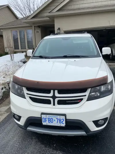 V6 3.6L Seven Seater. Fully loaded including sunroof, DVD player, and Trailer hitch $5000 certified...