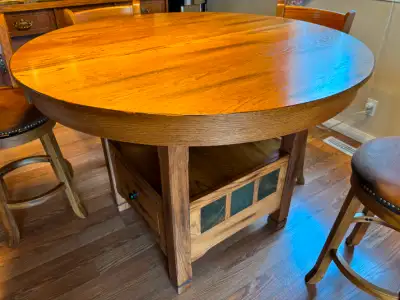 Solid Oak Dining Table set