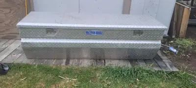 Aluminum checkerplate Betterbuilt truck toolbox. Ultra light, had in back of GMC 1/2 ton truck gone...