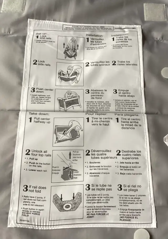 Graco Travel Crib in Cribs in London - Image 6