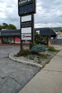 Office/Retail Space for Lease on busy Tecumseh Rd 1000 - 2400sf