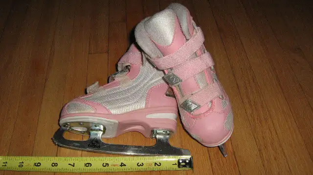 **Tot's Ice Skates, 5 pair ** in Skates & Blades in Calgary - Image 2