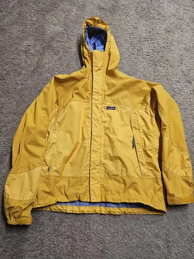 Patagonia mens L jacket, View more