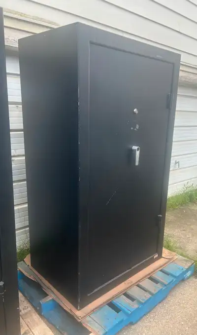 MAXIMUM SECURITY SAFE for home , shop or business, View more