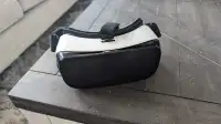 Samsung GEAR VR Oculus Virtual reality headset 