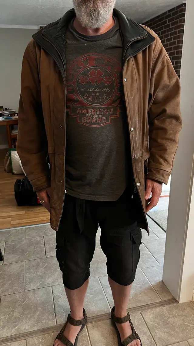 Men’s Lambskin Leather Coat in Men's in Belleville - Image 2