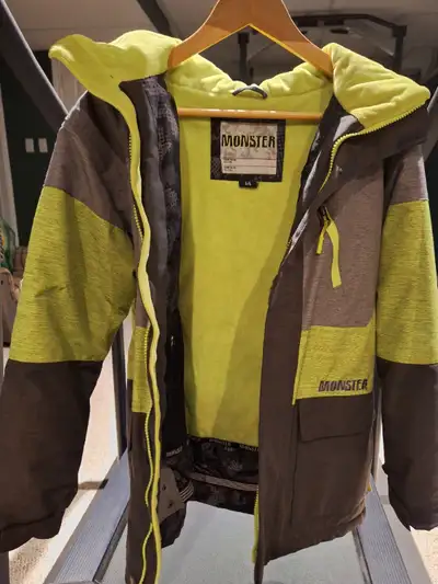 38 ads for boys monster jacket in All Categories in Canada Kijiji Marketplaces