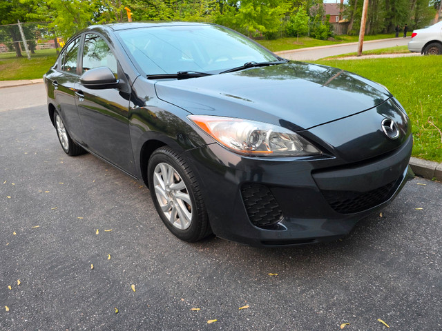 Mazda 3 [2012] For Sale -- Very Well Maintained Car in Cars & Trucks in City of Toronto - Image 3