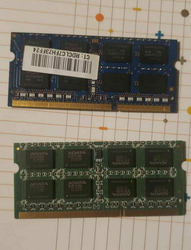 4GB DDR3  2Rx8 Laptop RAM dans Composants de système  à Saint-Jean