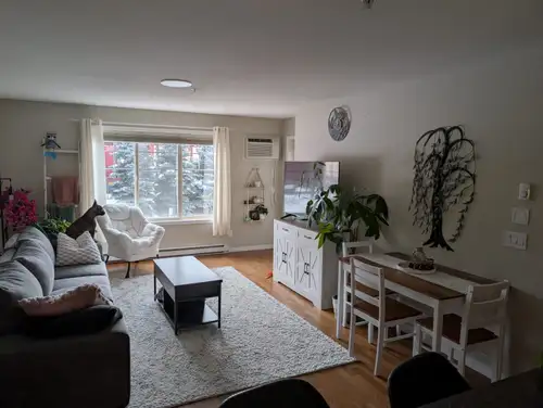 Available February 1 $1850 + electricity + internet 1 bedroom apt on Lorne St next to the Sandman Ce...