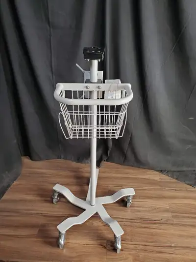 Medical trolley Cart In good used condition. Can be adapted to many purposes. **Pick up by appointme...