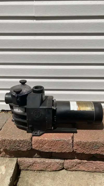 POMPE  PISCINE HAYWARD MAX FLO DE 1.5 HP RECONDITIONNÉE ET GARA, View more