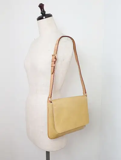 Louis Vuitton Vernis Beige Thompson St. Bag #CA0939 - Authentic, View more