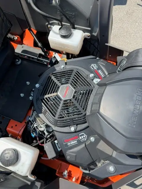 Husqvarna Z560XS Special Edition Zero Turn in Other in Oshawa / Durham Region - Image 5