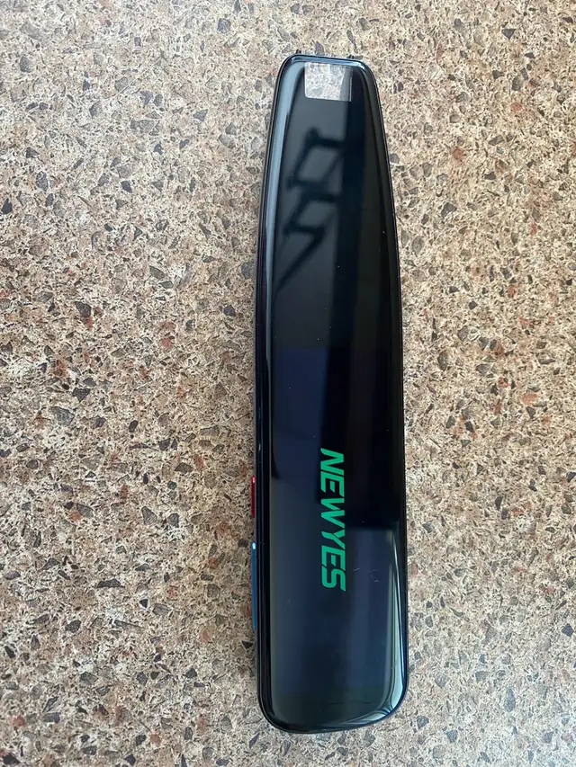 NEWYES Portable Translator / Reading Pen Scanner – Like New in General Electronics in Trenton - Image 2