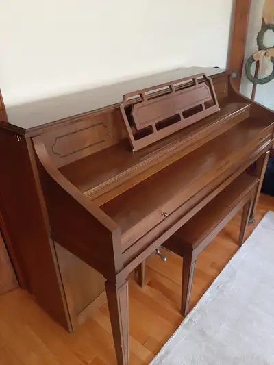 Cheap and Functioning Upright Piano!, View more