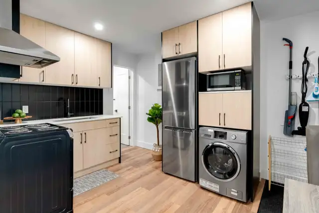 FURNISHED Inclusive 1bed Suite - Steps to Downtown & Wortley