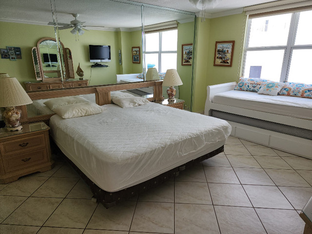 1/1.5 Beachfront unit in Hallandale Bch, FL furnished & equipped in Short Term Rentals in Petawawa - Image 4