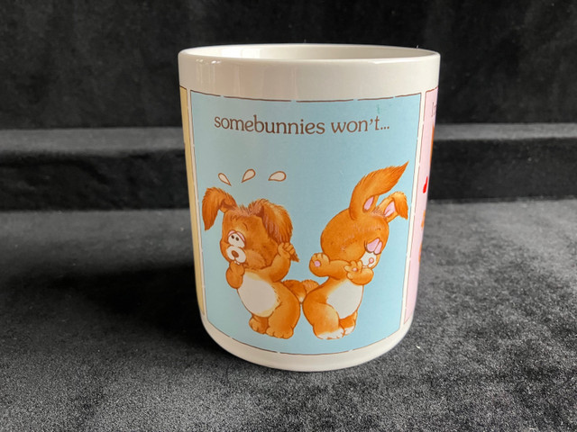 Cute Vintage The Card Mug by Applause from 1985, Some Bunnies dans Vaisselle et articles de cuisine  à Ville de Montréal - Image 2