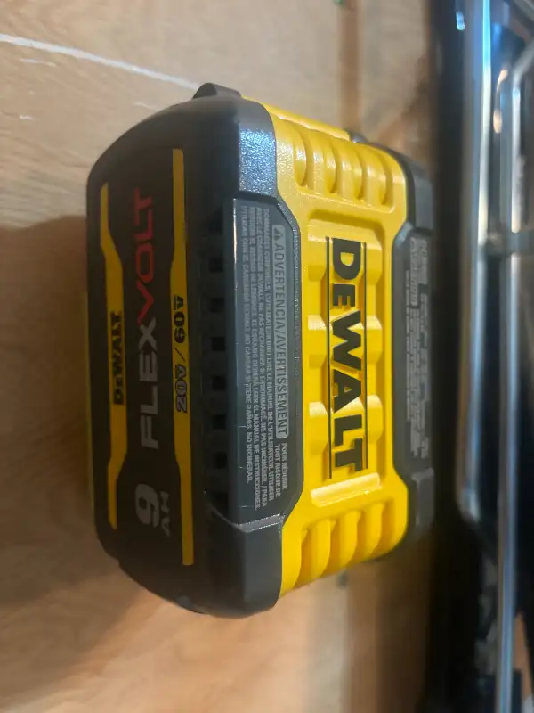 DeWalt Battery Holder Bracket - Single and Triple in Power Tools in Markham / York Region - Image 7
