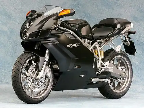 Ducati 749 SUPER BIKE in Sport Bikes in Winnipeg - Image 2