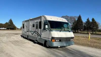 1995 Newmar Dutch Star 3455 – Excellent Condition – 35’ Class A Motorhome If you’re looking for a cl...