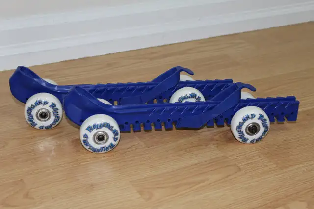 Figure Skating Accessories in Skates & Blades in Oshawa / Durham Region - Image 7