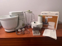 Vintage Braun KM32 mixer with accessories
