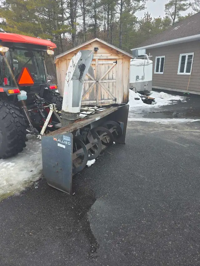 Snowblower593258822575083522