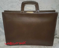 BRIEFCASE WITH FOUR COMPARTMENTS, GREAT CONDITION