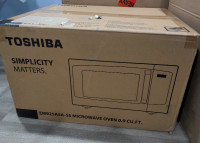 Toshiba Microwave in box
