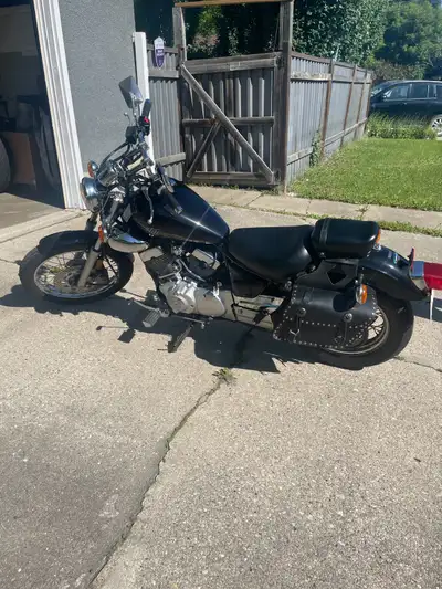 2013 Yamaha Vstar 250cc 3499km new battery great condition Lady driven good beginner bike Beverly ar...